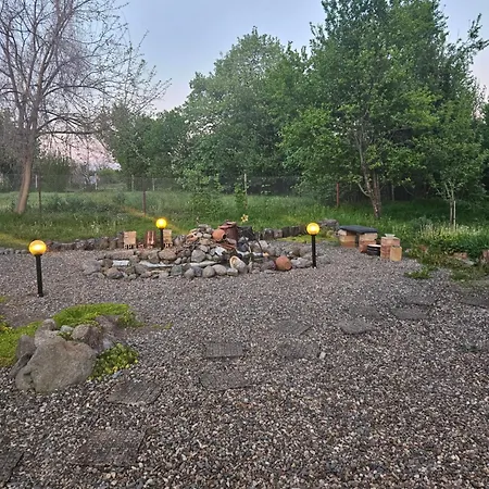 Balkan Barn Hébergement de vacances Tŭzha