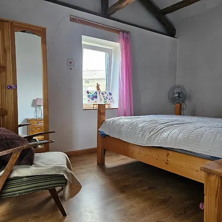 Semesterbostad Balkan Barn Tŭzha